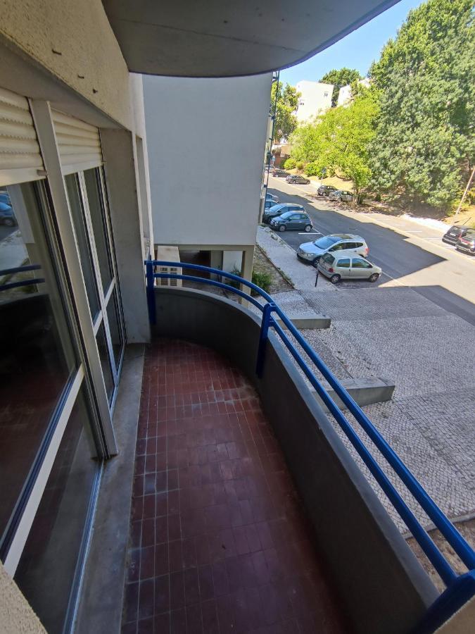 Appartamento Aconchegante T3 Em Telheiras Lisbona Esterno foto
