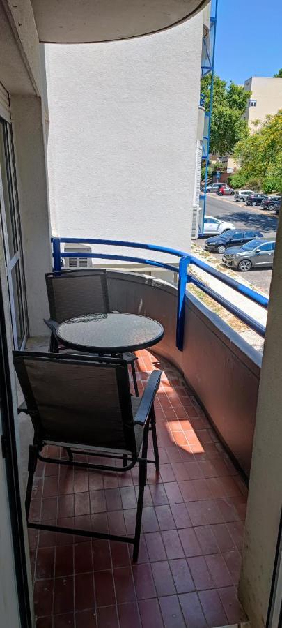 Appartamento Aconchegante T3 Em Telheiras Lisbona Esterno foto